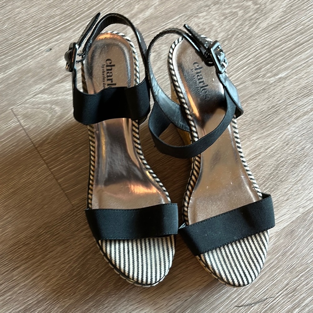 Black Wedge